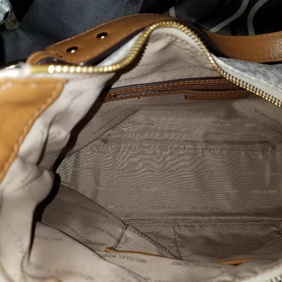 Michael Kors - Picture 7 of 8